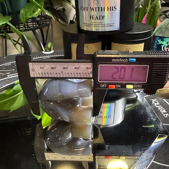 Agate Elephant Figurine - Picture 9 of 9